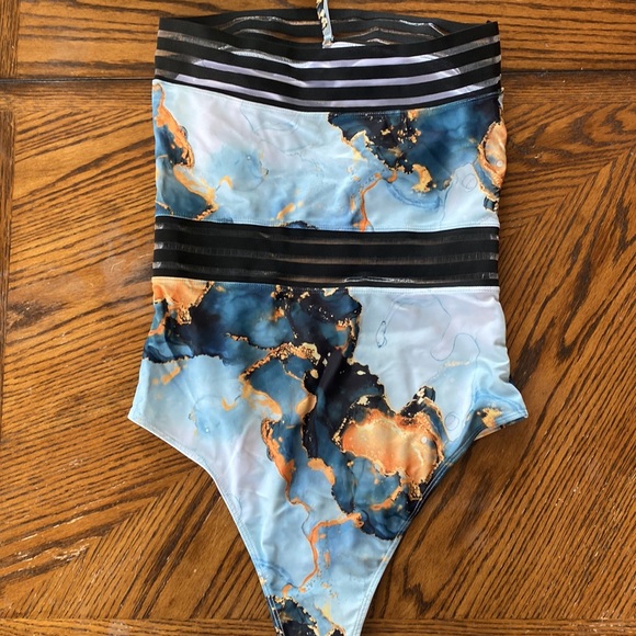 Shein Green Marble Constrast Print One-Piece Mesh Swimsuit Size 6/L - Picture 4 of 11